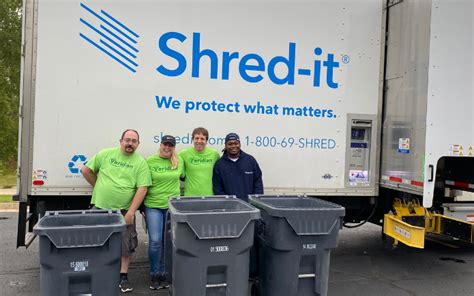 Veridians Fall Community Shred Days Destroy 56500 Pounds Of Documents