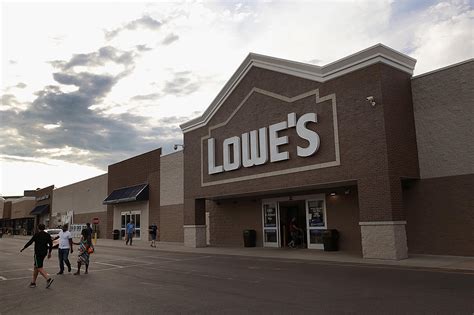 Lowes Closing 20 Us Stores And Texas Is On The List