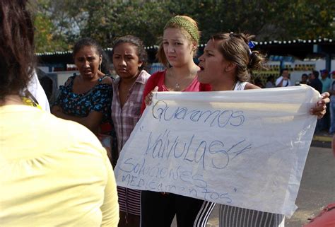 Madres Protestan Por Falta De Insumos Médicos En El Hospital De Maracaibo • Crónica Uno