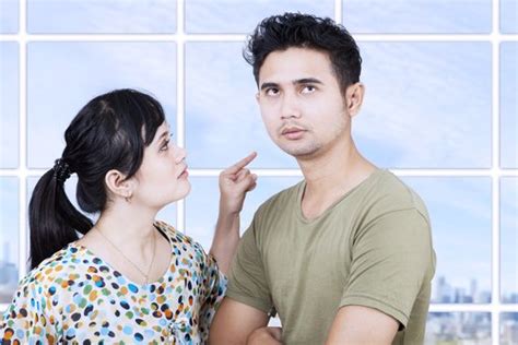 25 Things You Should Never Say To Your Husband