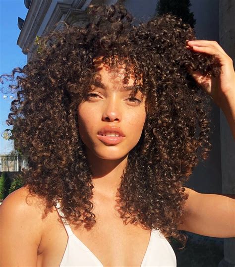 a model shares how she finally embraced her curls byrdie curly hair styles naturally