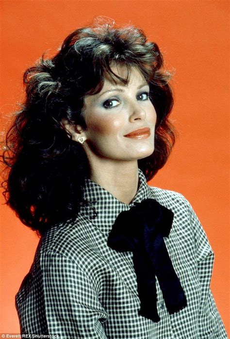 charlie s angels star jaclyn smith 71 displays very youthful looks jaclyn jaclyn smith