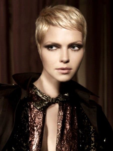 #mia farrow #mia farrow style #1960s #1960's #60s #60's #1960s mia farrow #short hair #pixie cut #mod #retro #vintage #mod squad #mia farrow rosemary's baby #retro mia farrow's most iconic moments in photos. Ultra short hairstyle for blonde hair | Mia Farrow hair