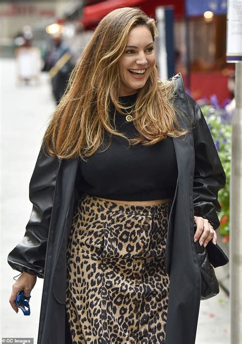 Kelly Brook Looks Stylish In A Cropped Jumper And Leopard Print Skirt