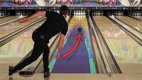 Beginner Bowling How To Keep A Consistent Line Brad And Kyle Youtube