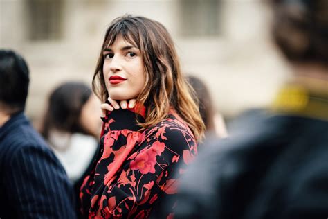 4 steps to nailing effortless french girl hair british vogue