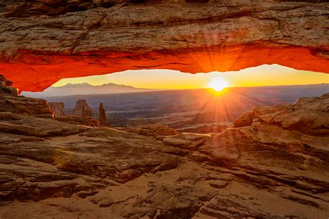 Sunrise At Mesa Arch Sunrise And Sunset Images Photographs By Richard King
