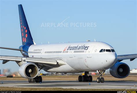 Oo Sfz Brussels Airlines Airbus A330 200 At Toronto Pearson Intl
