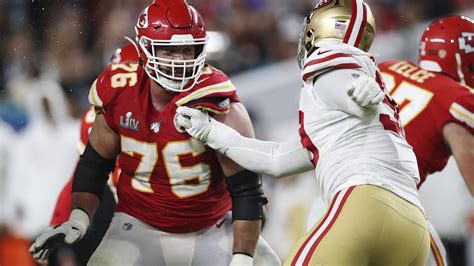 Chiefs Guard Opts Out Of 2020 Nfl Season Over Coronavirus
