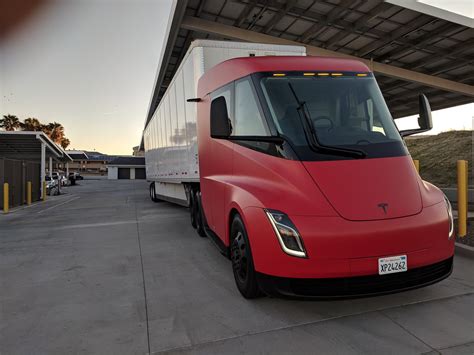 We Present To You The Red Tesla Semi Truck Hd Photos