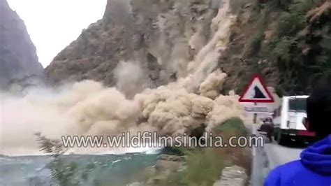 Massive Landslide In Kullu Himachal Pradesh Youtube