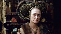 Duchess Cecily (Caroline Goodall) in THE WHITE QUEEN (2013) | The white ...