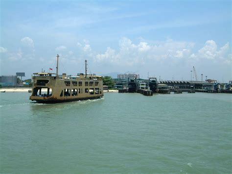 Ultimate guide to traveling by sea between george town and butterworth. Asisbiz Penang Ferry Pulau Undan docking Butterworth jetty ...