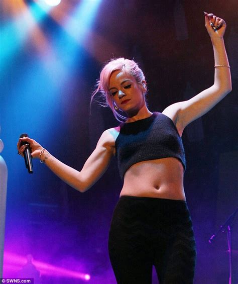 Lily Allen Shows Off Her Taut Tum As She Performs At Hogmanay Daily
