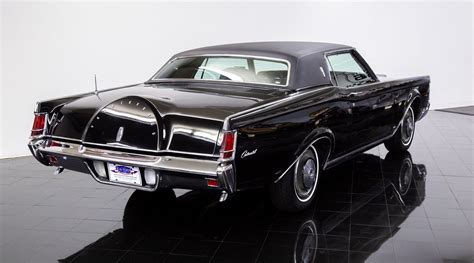 36 classic american luxury cars from the 60s and 70s