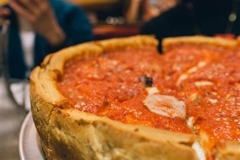 Giordano's stuffed deep dish pizza is featured on gooey! Chicago Cray !!! Giordano's Famous Deep Dish Pizza | That ...