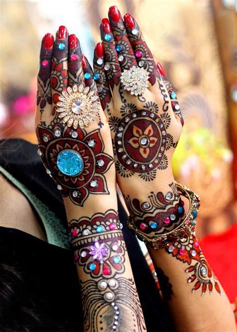 Maybe you would like to learn more about one of these? Pakistani Mehndi Design For Hands - Latest Mehndi Designs ...