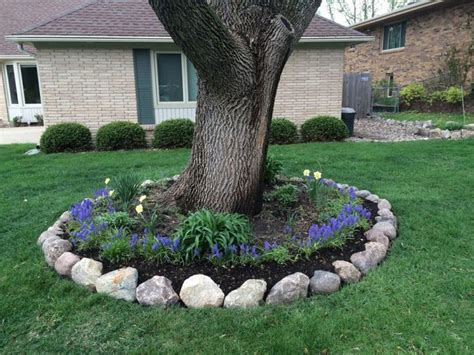 Popular Tree Ring Landscape Design Ideas For Your Garden 29