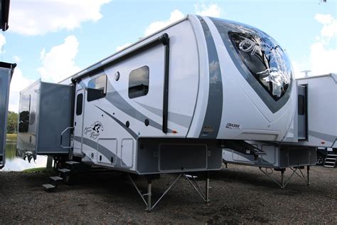 6 bunkhouse fifth wheel travel trailers with outside kitchen. Top 5 Best Bunkhouse Fifth Wheel Campers For Large ...