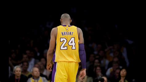 Kobe S Final Exit In His Last Nba Game Youtube