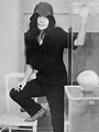 Rare Portraits of Yoko Ono in the Early 1960s, Before She Marries John ...