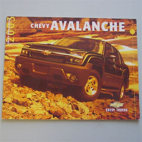 New Car Sales Brochure Of The 2003 Chevrolet Avalanche Gmt800