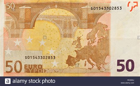 Euroscheine zum drucken und ausschneiden falls sie zum rechnen euroscheine brauchen, können sie diese hier in sehr guter qualität angefangen mit 5 euro, 10, 20, 50, 100, 200 und als höchste geldscheine gibt es die 500 euroscheine. 50 Euro Spielgeld Zum Ausdrucken