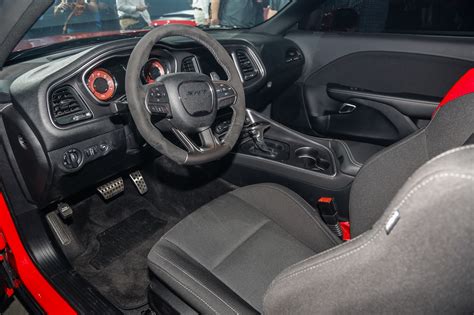 2018 Dodge Challenger Srt Demon Interior View 1 Motor Trend En Español
