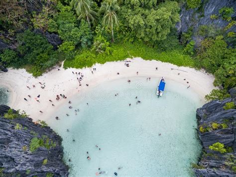 Hidden Beach In Matinloc Island In El Nido Palawan Philippines Tour