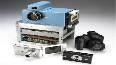 Timeline The Evolution Of Digital Cameras From Kodaks 1975 Digital
