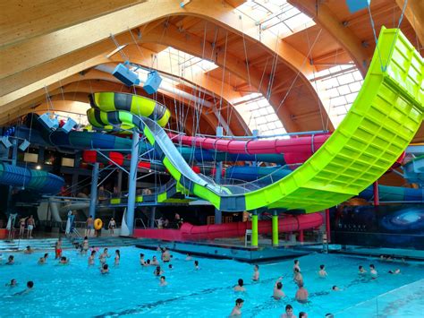 The 9 Best Indoor Water Parks In North America