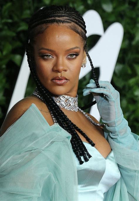 Rihanna Samyjoblair
