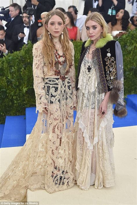 Mary Kate And Ashley Olsen Match At The Met Gala 2017 Daily Mail Online