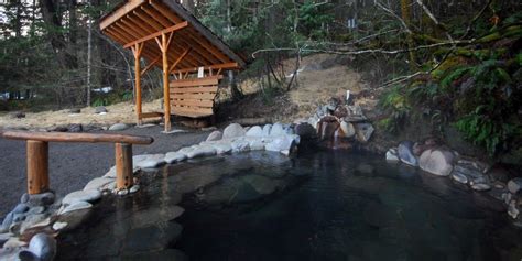 breitenbush hot springs hot springs spiritual retreat oregon swimming