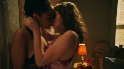 Aisha Dee Hot Lesbian With Olivia Luccardi The Bold Type 2018 S2e7