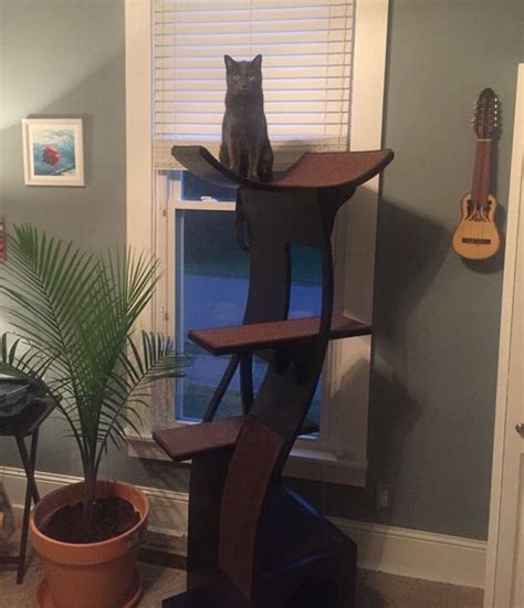 Reviewing Of The Refined Feline Lotus Cat Tower