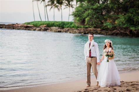 Paradise Cove Beach Oahu Hawaii Weddings And Elopements In Oahu