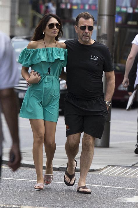 Duncan Bannatyne And Girlfriend Nigora Whitehorn Enjoy London Shopping Trip Daily Mail Online