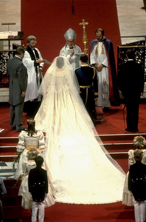 Princess diana's iconic wedding gown will enjoy the spotlight once again as it will be temporarily displayed at the kensington palace as part of a new exhibition titled 'royal style in the making.' BRITISH WEDDINGS FROM THE PAST: PRINCE CHARLES & LADY ...