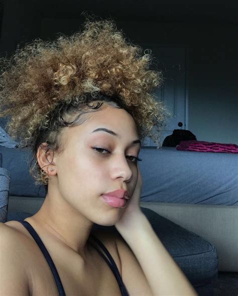 Thadolllexa On Instagram “looking Girl” Curly Girl Hairstyles Baddie Hairstyles Light Skin