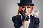 正妹魔術師謝雪兒 「接吻魔術」親遍世大運選手!【影】 - 華視新聞網