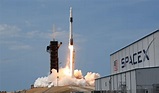 Histórico despegue del SpaceX, el primer cohete tripulado privado que ...