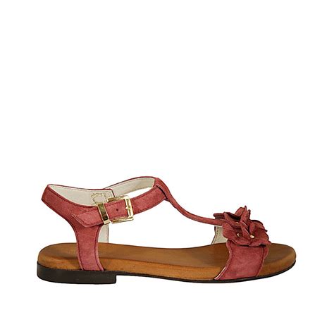 Plum flower brand combines china's rich tradition of herbal formulas with modern international gmp quality control standards. Woman's strap sandal with flowers in plum-colored suede ...