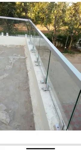Silver Balcony Aluminium Glass Railing Rs 300 Foot Steel World Brand