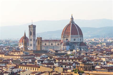 beautiful panoramic view of the cathedral of santa maria del fiore and palazzo vecchio in