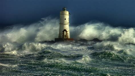 Free Download Lighthouse In The Storm 2560 X 1600 Water Photography