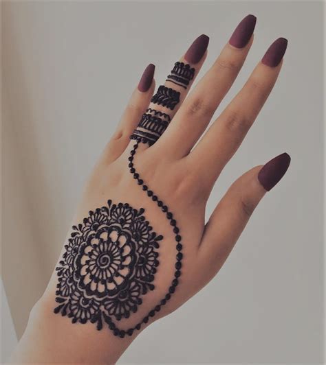 Simple Mehndi Design Back Hand Fingers