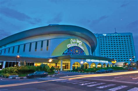 This building is located on the top of taman puncak selatan in precinct 5. Jom meriahkan Festival Islam Antarabangsa Johor Darul ...