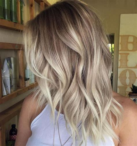 de 25 bedste idéer inden for ash blonde balayage på pinterest balayage ombre hår og ombre