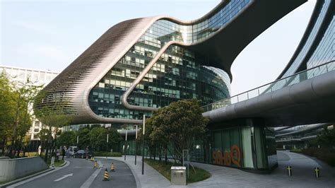 4k60fps Buildings In Shanghai Sky Soho By Zaha Hadid Apr 12 2020